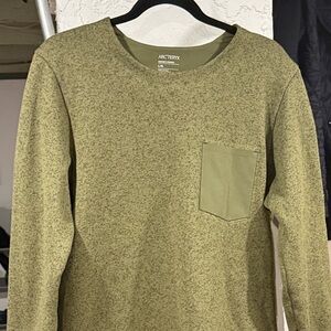 Excellent condition worn only a couple of times